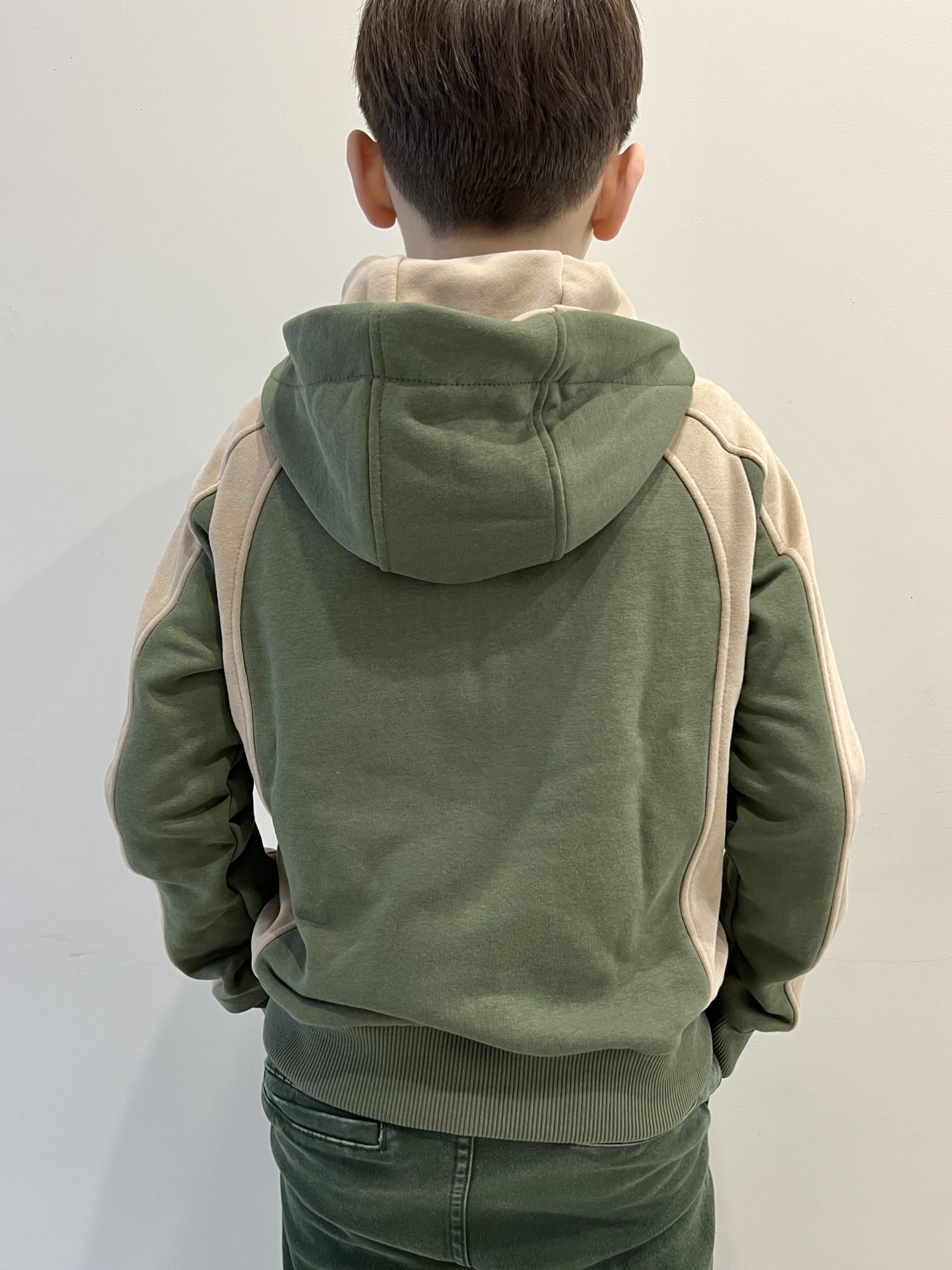 Толстовка фирменная KIDS-8